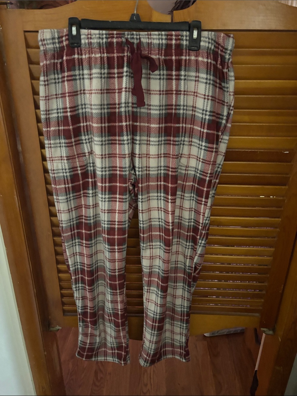 Cuddl Duds Men's Burgundy and Cream Plaid Lounge Pants